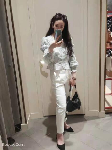 西门 身材小姐